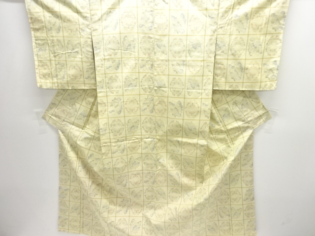 未使用品　格子に蝶模様織り出し手織り紬着物